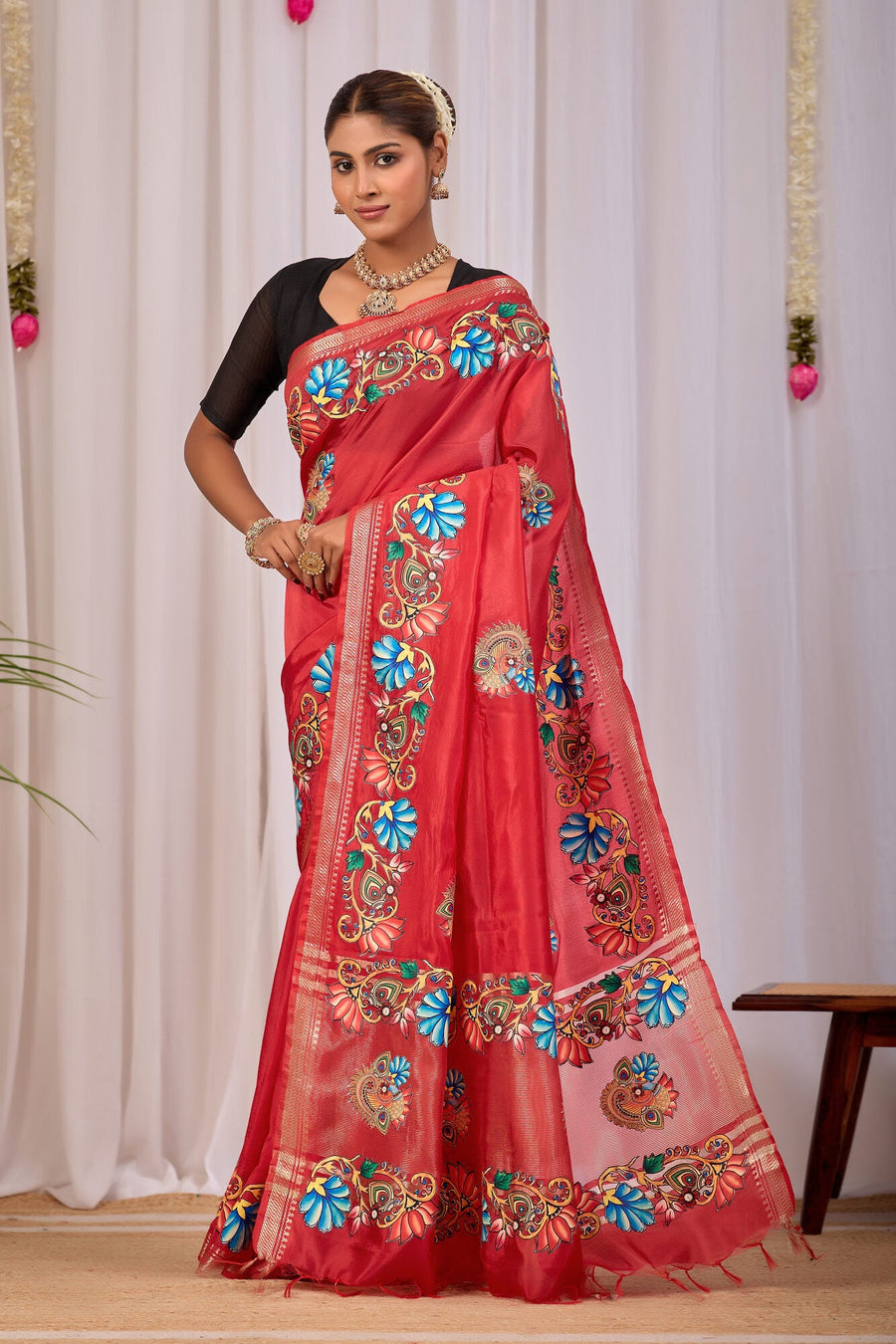 Anala Chilli Red Banana Silk Saree — pallu detail