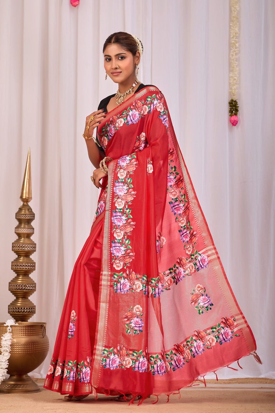 Aruna Scarlet Red Banana Silk Saree — pallu detail