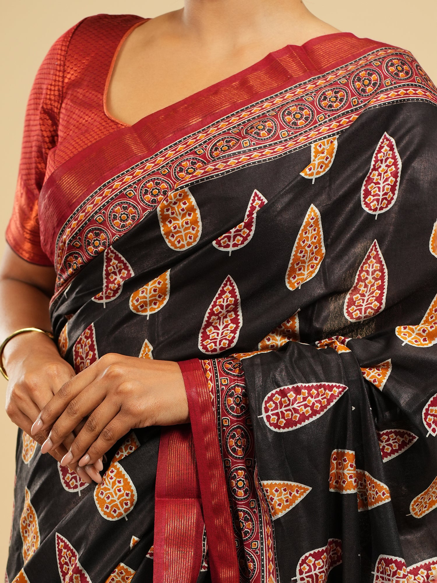 Raatri Modal Block Print Saree Noir Black