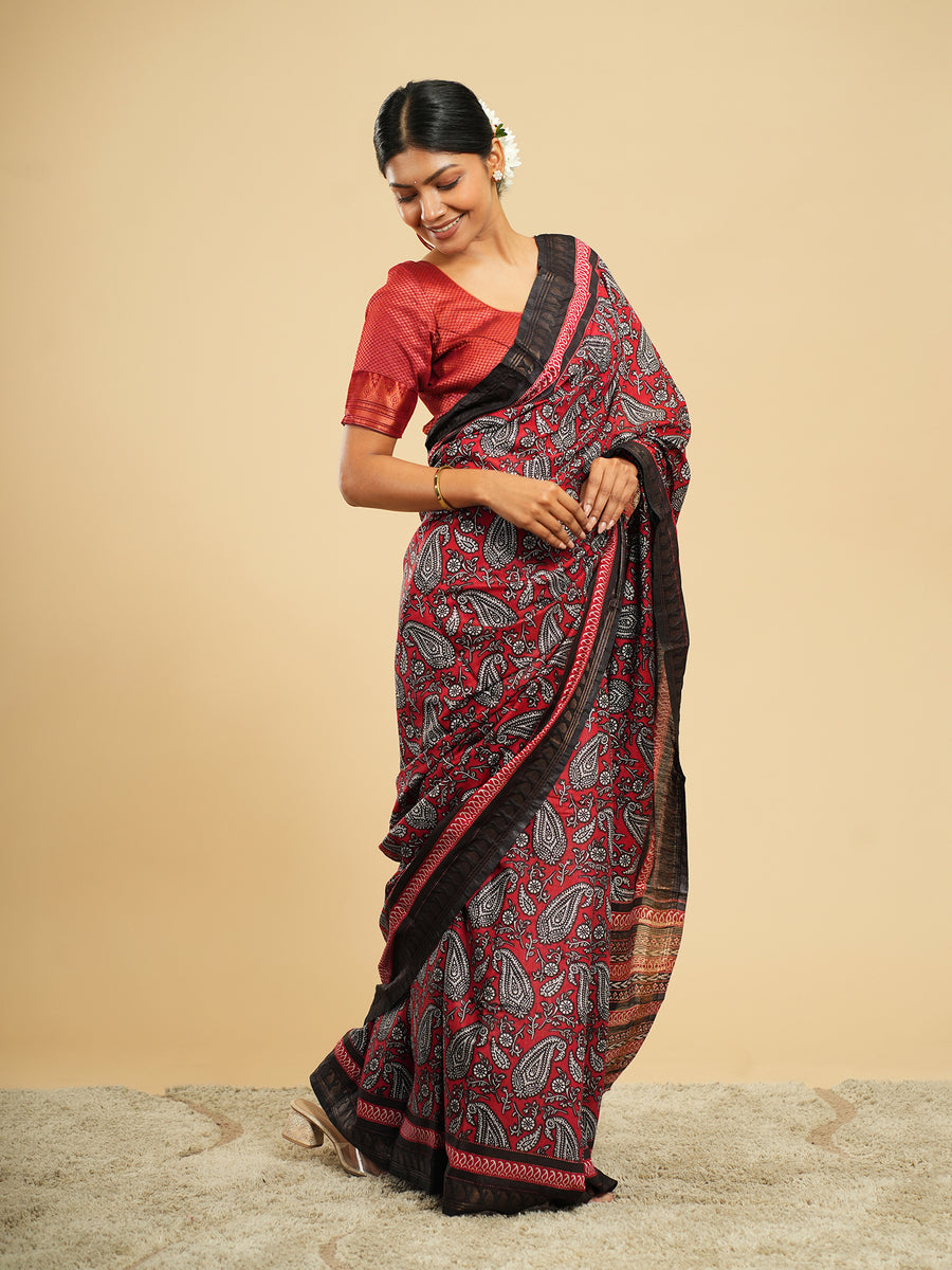 Crimson red Modal block-print saree, block motif close-up – Koshnika