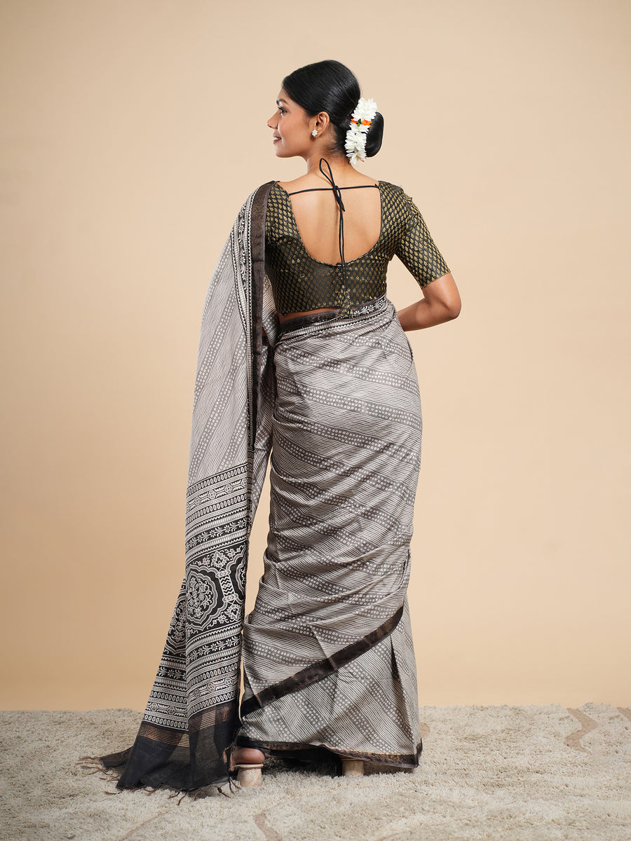 Silver grey Modal Bandhni-print saree, Bandhni dot close-up – Koshnika