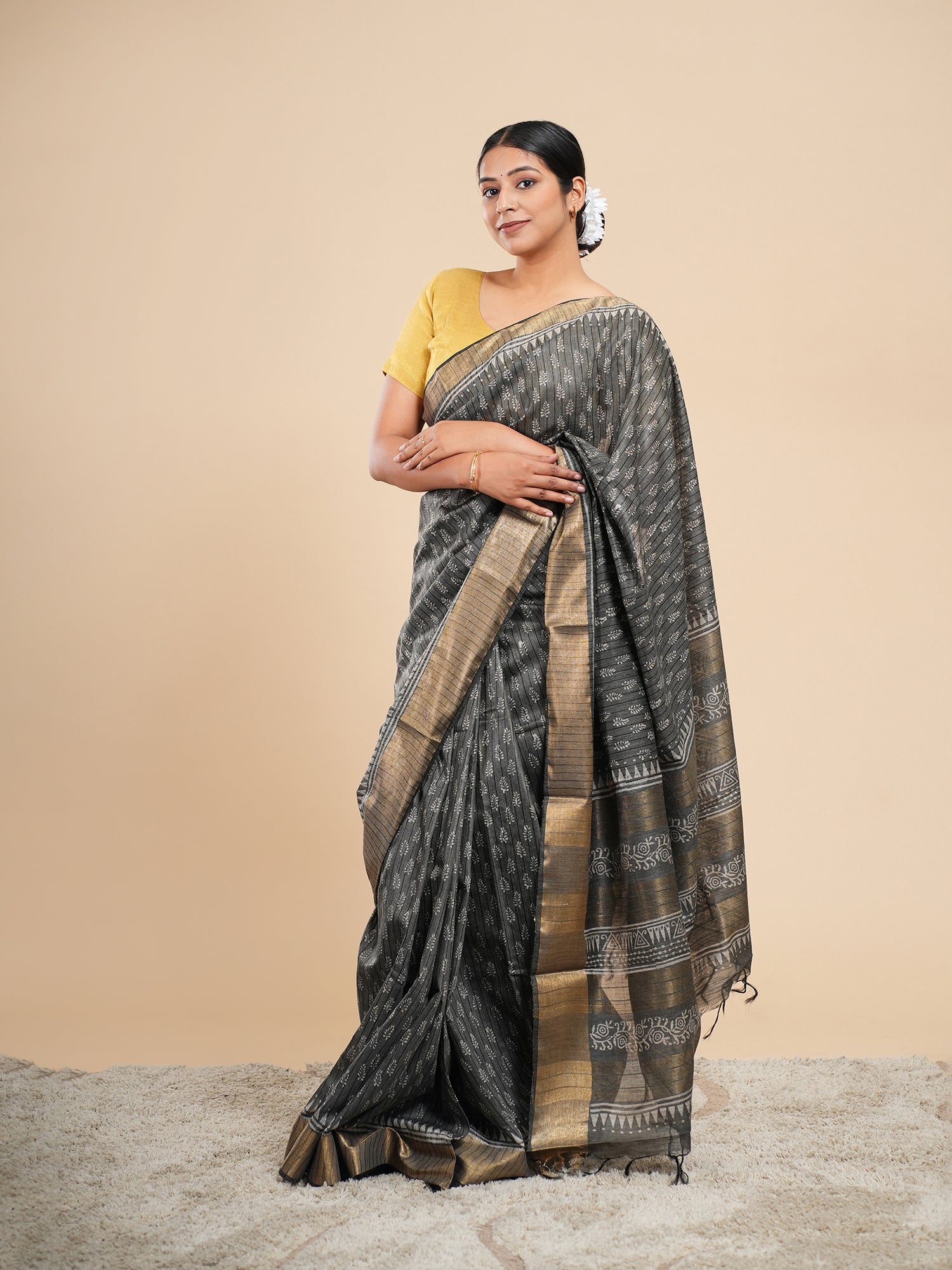 Vanyaa Zari Bamboo Silk Saree Charcoal Grey