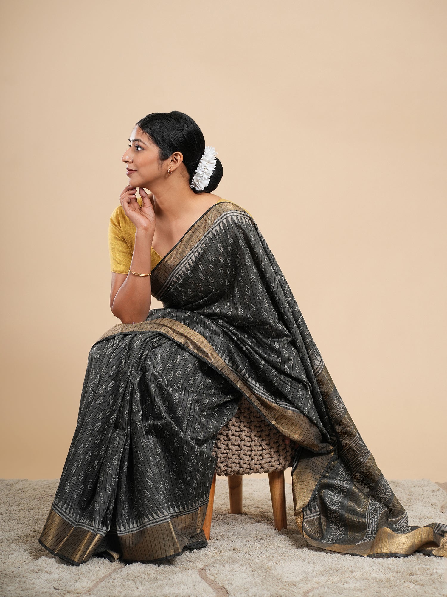 Vanyaa Zari Bamboo Silk Saree Charcoal Grey