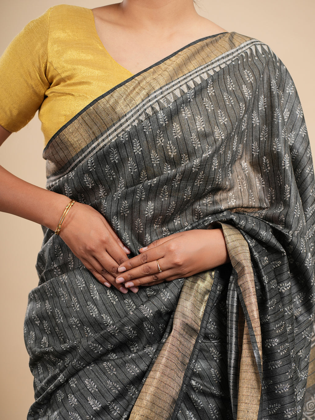 Vanyaa Zari Bamboo Silk Saree Charcoal Grey