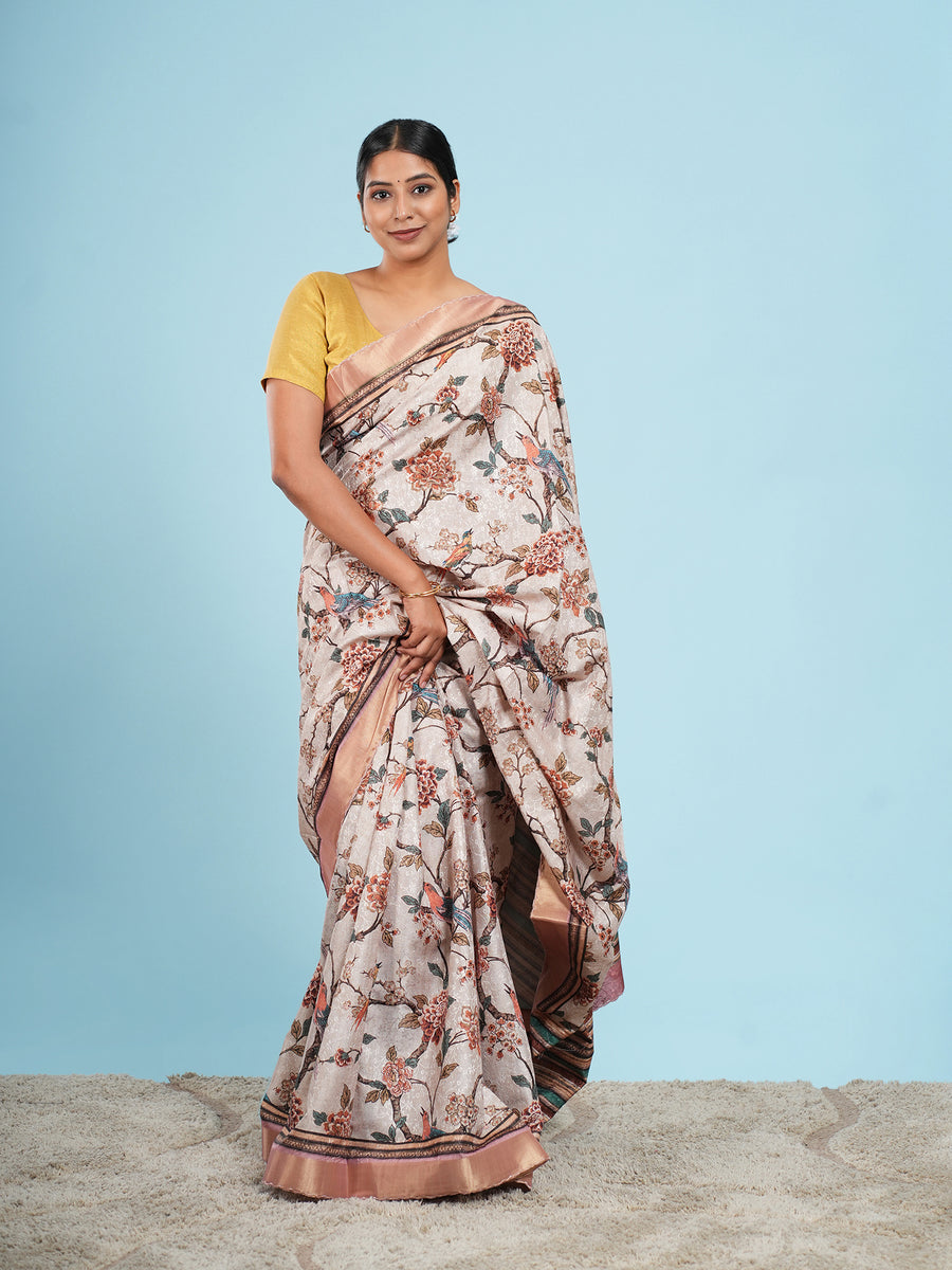 Soft beige floral self-jacquard saree, woven jacquard close-up – Koshnika