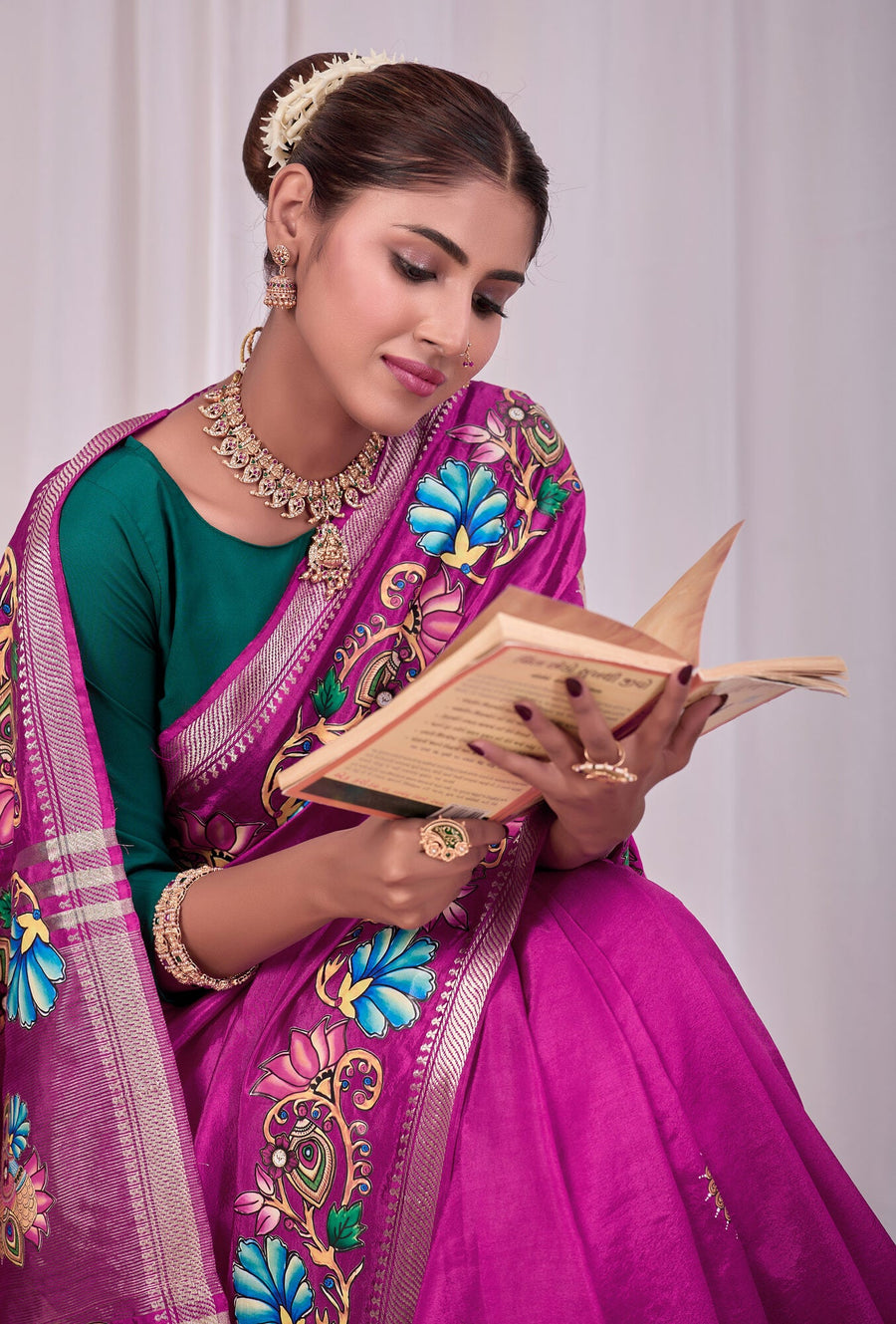 Meena Magenta Banana Silk Saree — fabric detail