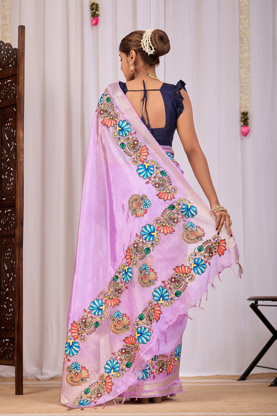 Suman Pale Lilac Banana Silk Saree — back view
