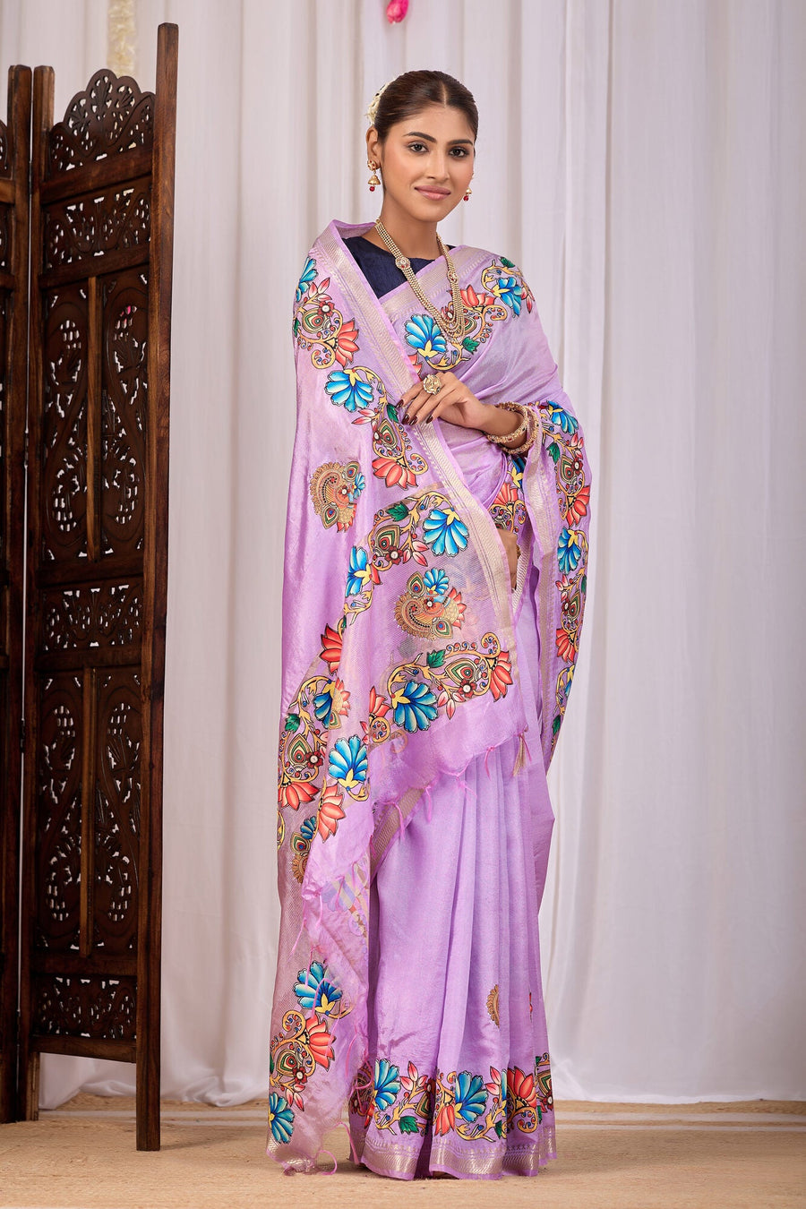 Suman Pale Lilac Banana Silk Saree — side view